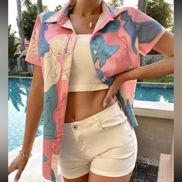 Pink and Blue Abstract Woman Art Print Button Down Short Sleeve Shirt Size S - Picture 14 of 16